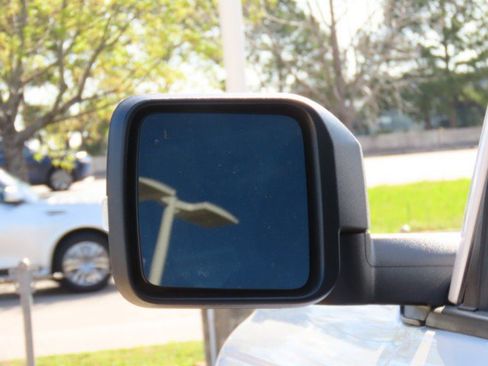 Used 2023 Ford Bronco Badlands image 16