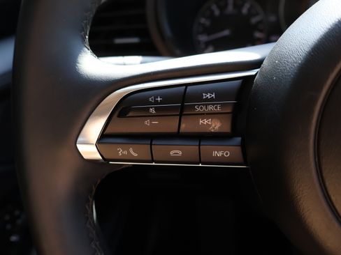 Used 2025 MAZDA MAZDA3 s FWD image 30
