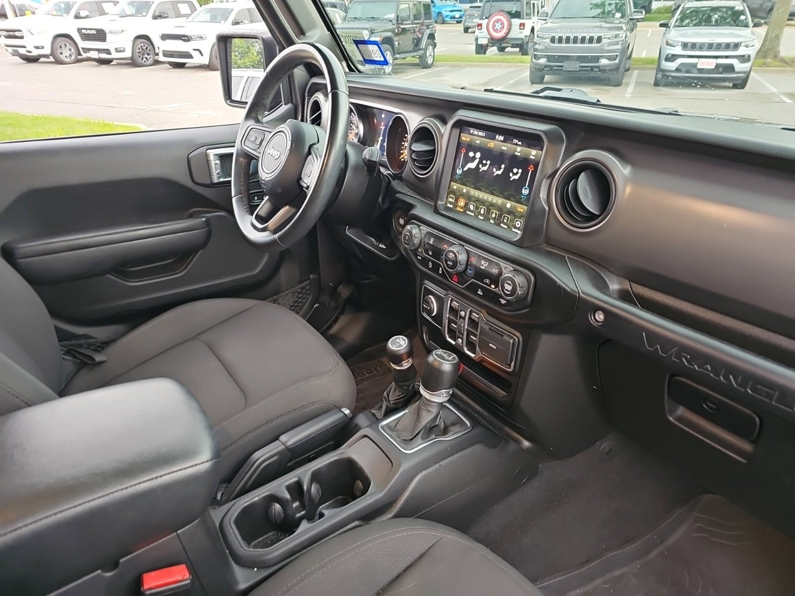 Used 2022 Jeep Wrangler Unlimited Sport AWD/4WD image 11