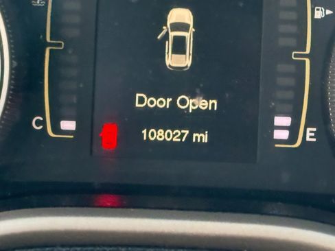 Used 2017 Jeep Cherokee Latitude image 31