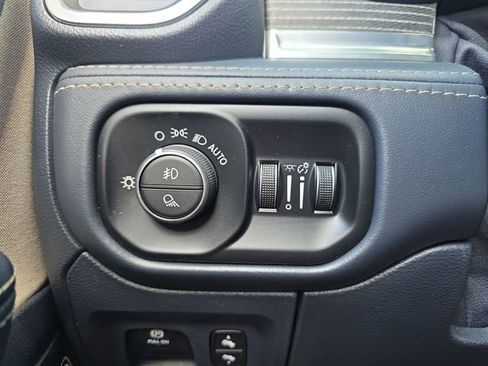 Used 2022 RAM 1500 Limited AWD/4WD image 25