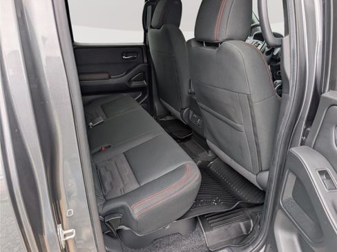 Used 2023 Nissan Frontier PRO-4X w/ Pro Convenience Package AWD/4WD image 11