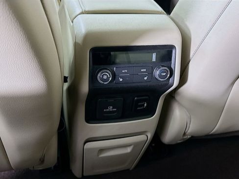 Used 2018 GMC Acadia Denali w/ LPO, Cargo Package image 30