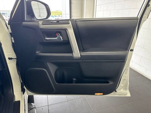 Used 2019 Toyota 4Runner Limited AWD/4WD image 54