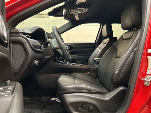 Used 2022 Jeep Compass Limited image 7