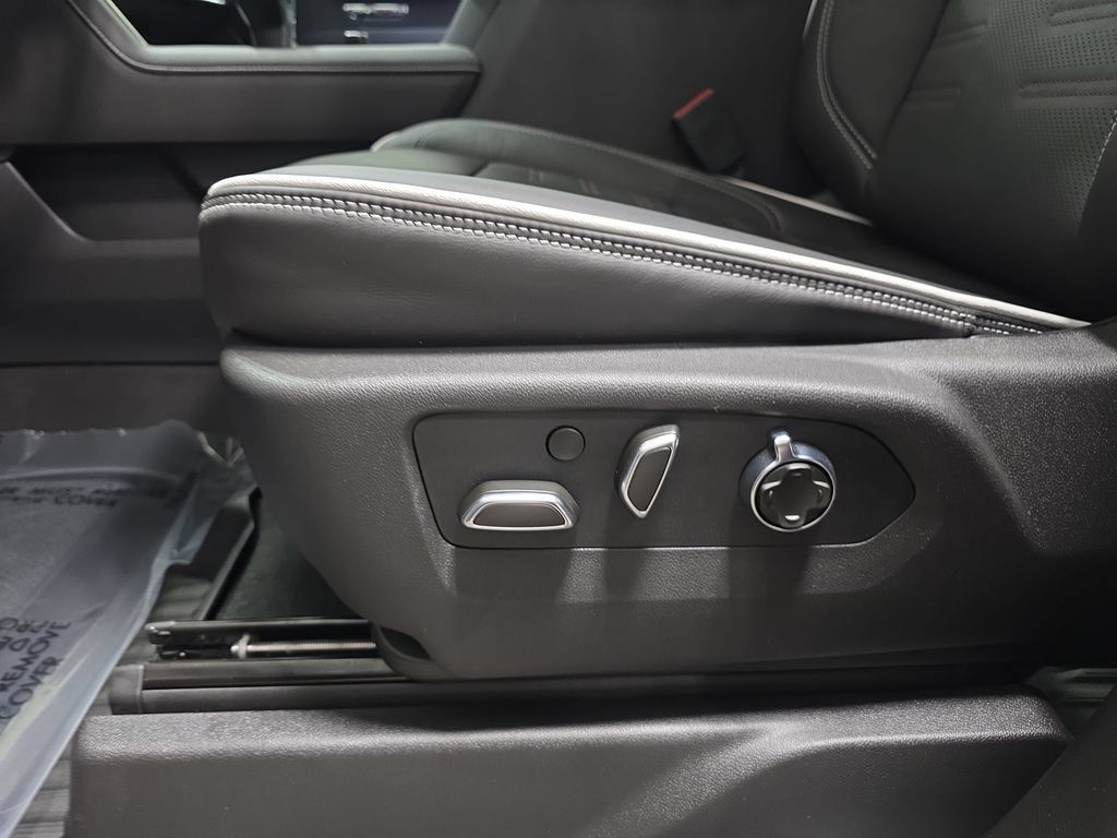 New 2026 GMC Sierra 1500 AT4X AWD/4WD image 32