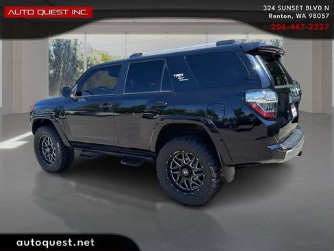 Used 2018 Toyota 4Runner TRD Off-Road AWD/4WD image 7