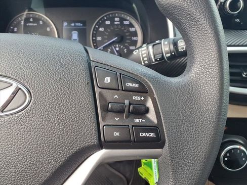 Used 2021 Hyundai Tucson SE w/ Cargo Package image 12