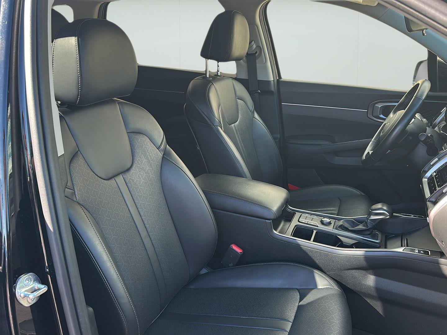 Used 2023 Kia Sorento S w/ Panoramic Sunroof Package FWD image 22