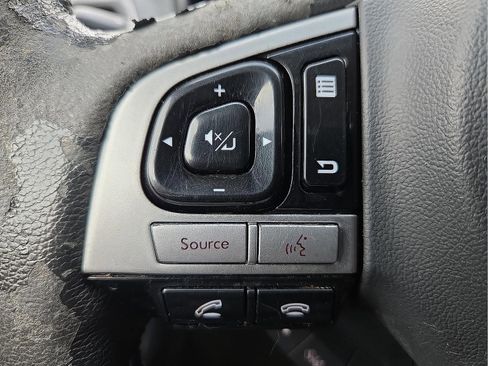 Used 2017 Subaru Outback 3.6R Touring image 19