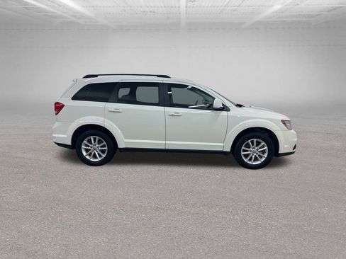 Used 2014 Dodge Journey SXT w/ Flexible Seating Group image 14