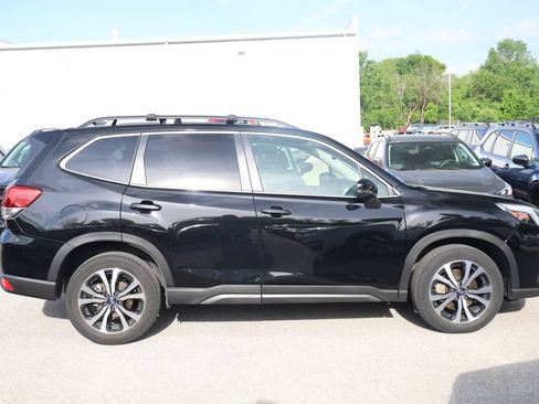 Used 2024 Subaru Forester Limited w/ Pop Package 2 AWD/4WD image 5
