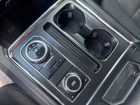 Used 2023 Ford Expedition XLT AWD/4WD image 38