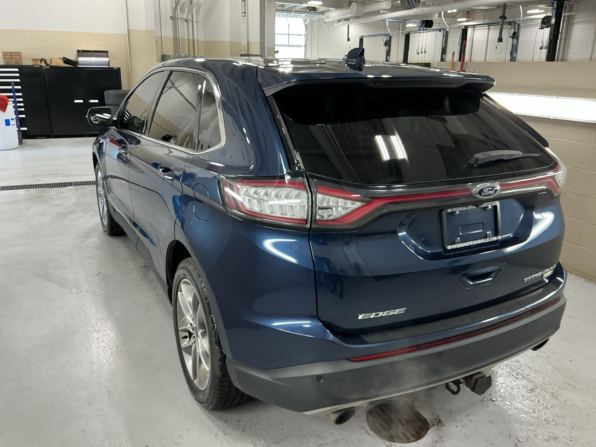 Used 2017 Ford Edge Titanium w/ Equipment Group 301A AWD/4WD image 7
