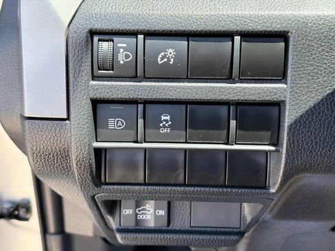 Used 2024 Toyota Tacoma SR5 AWD/4WD image 22