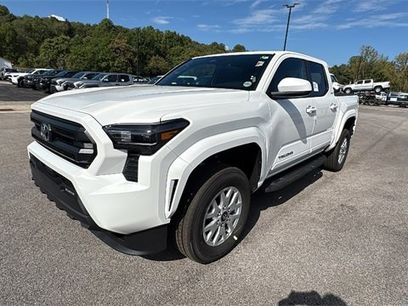 New 2025 Toyota Tacoma SR5