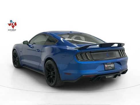 Used 2018 Ford Mustang GT Premium w/ Equipment Group 401A image 4