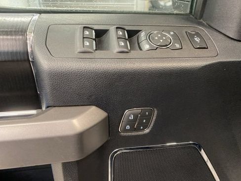 Used 2019 Ford F250 Platinum w/ Platinum Ultimate Package AWD/4WD image 30