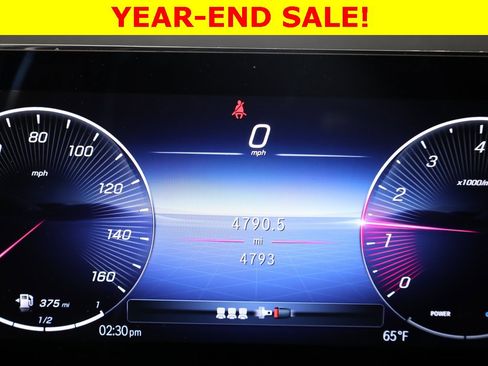 Used 2025 Mercedes-Benz GLA 250 4MATIC image 17