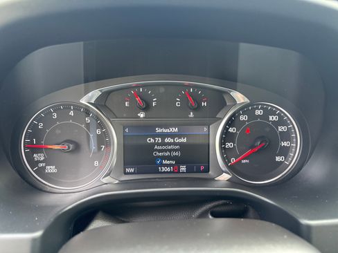 Used 2023 GMC Acadia SLT image 13