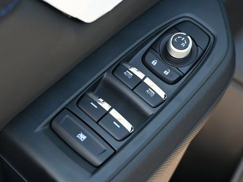 New 2025 Subaru Forester Limited image 19