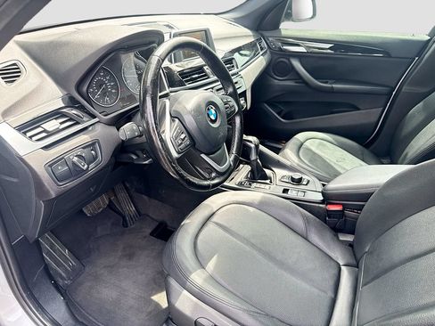 Used 2017 BMW X1 xDrive28i AWD/4WD image 10