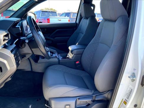 Used 2024 Toyota Tacoma SR image 7