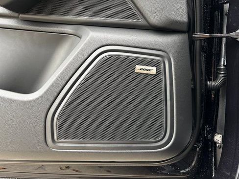 New 2026 Porsche Macan image 22