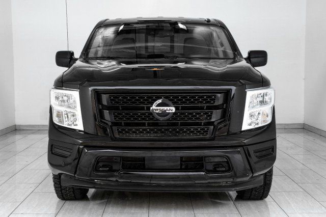 Used 2021 Nissan Titan SV w/ SV Convenience Package AWD/4WD image 3