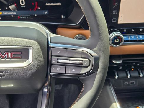 New 2026 GMC Canyon AT4 w/ AT4 Premium Package AWD/4WD image 39