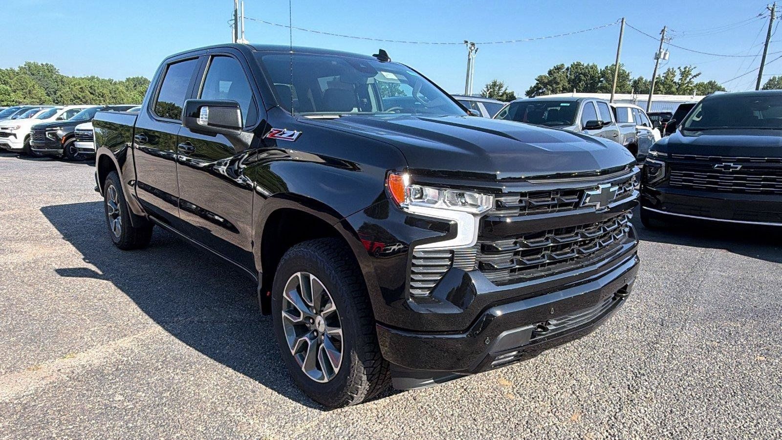 New 2026 Chevrolet Silverado 1500 RST w/ RST All Star Premium Package AWD/4WD image 3