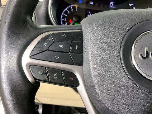 Used 2019 Jeep Grand Cherokee Limited image 27