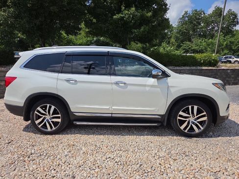 Used 2017 Honda Pilot Elite image 7