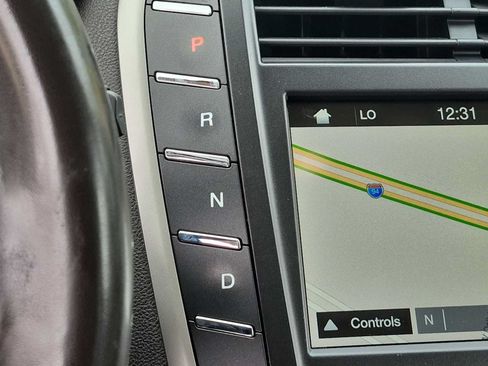 Used 2017 Lincoln MKC Select w/ Select Plus Package AWD/4WD image 32