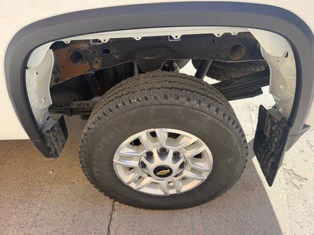Used 2026 Chevrolet Silverado 2500 W/T w/ Snow Plow Prep/Camper Package AWD/4WD image 7