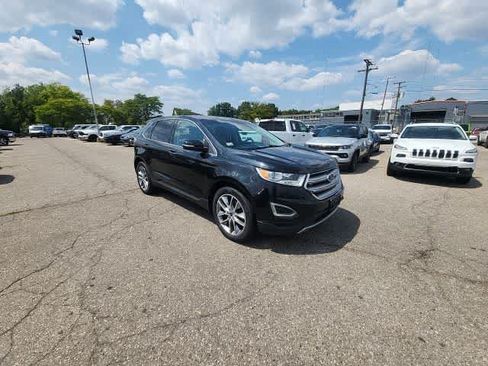 Used 2015 Ford Edge Titanium w/ Equipment Group 301A AWD/4WD image 8