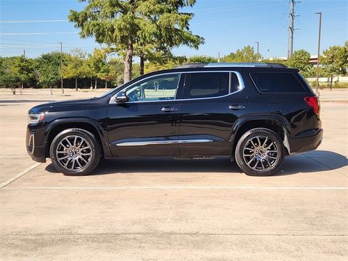 Used 2023 GMC Acadia Denali w/ Black Diamond Edition image 4