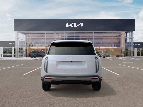 New 2027 Kia Telluride S image 5