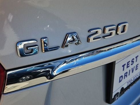 Used 2019 Mercedes-Benz GLA 250 image 37