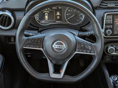 Used 2020 Nissan Versa SR w/ Convenience Package image 14