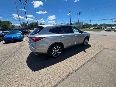 Used 2023 Acura MDX SH-AWD w/ Technology Package image 17