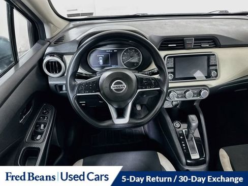 Used 2022 Nissan Versa SV FWD image 26
