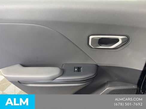 Used 2025 Kia K4 FWD image 24