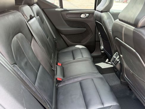 Used 2023 Volvo XC40 B4 Plus w/ Protection Package Premier FWD image 29