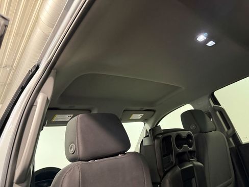 Used 2025 Chevrolet Silverado 2500 LT w/ Convenience Package image 11