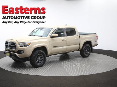 Used 2018 Toyota Tacoma SR5 AWD/4WD image 54