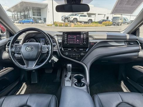 Used 2024 Toyota Camry SE FWD image 12