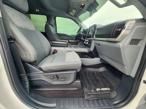 Used 2022 Ford F150 XLT w/ Equipment Group 302A High image 16