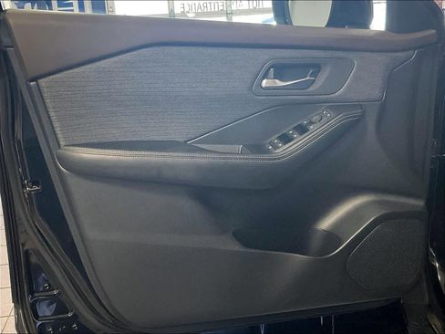 Certified 2023 Nissan Rogue SV AWD/4WD image 9