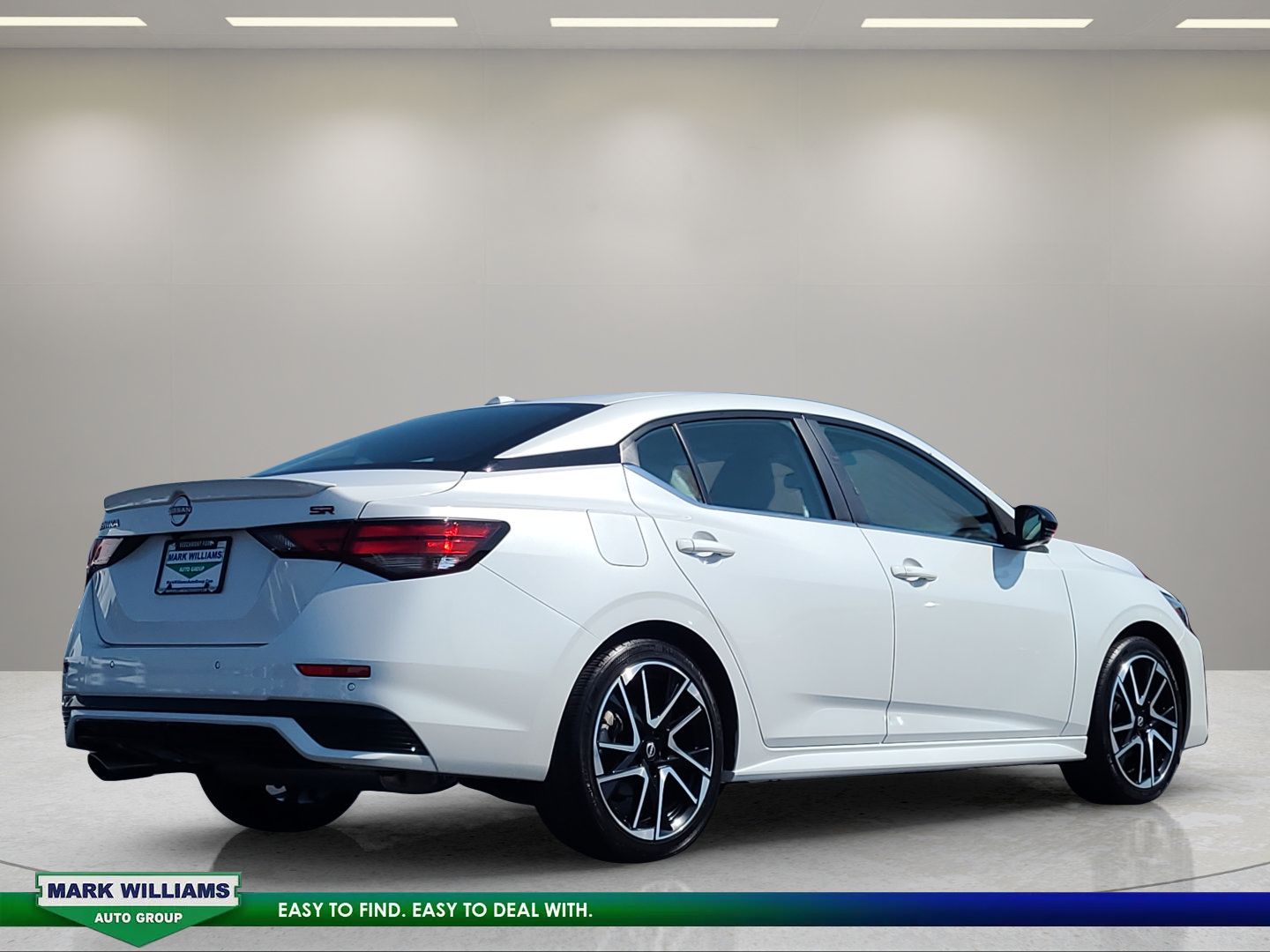 Used 2024 Nissan Sentra SR w/ SR Premium Package FWD image 4